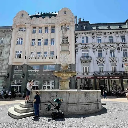 Good Old Times Daire