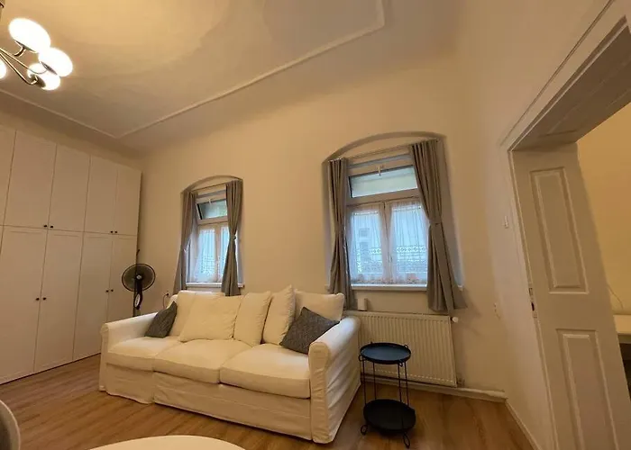 Apartment Good Old Times