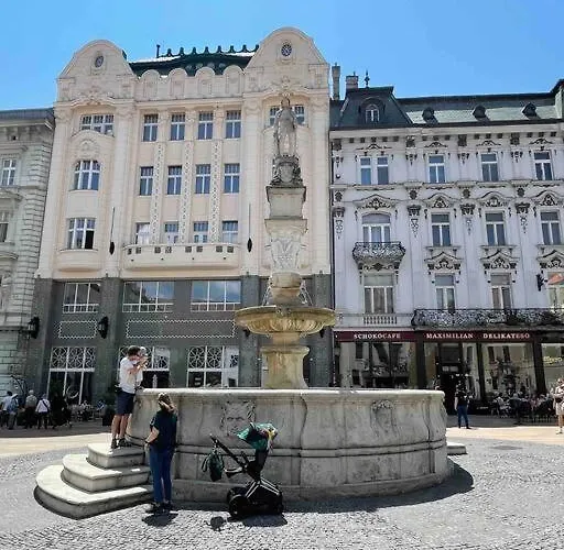 Good Old Times Apartment