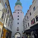 Lägenhet Good Old Times Bratislava